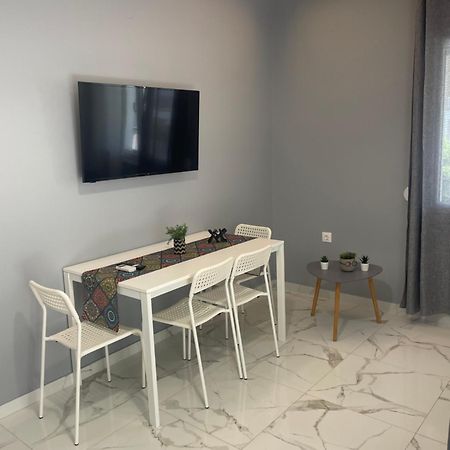 Antonis Apartment Paralia Dionysiou Ruang foto