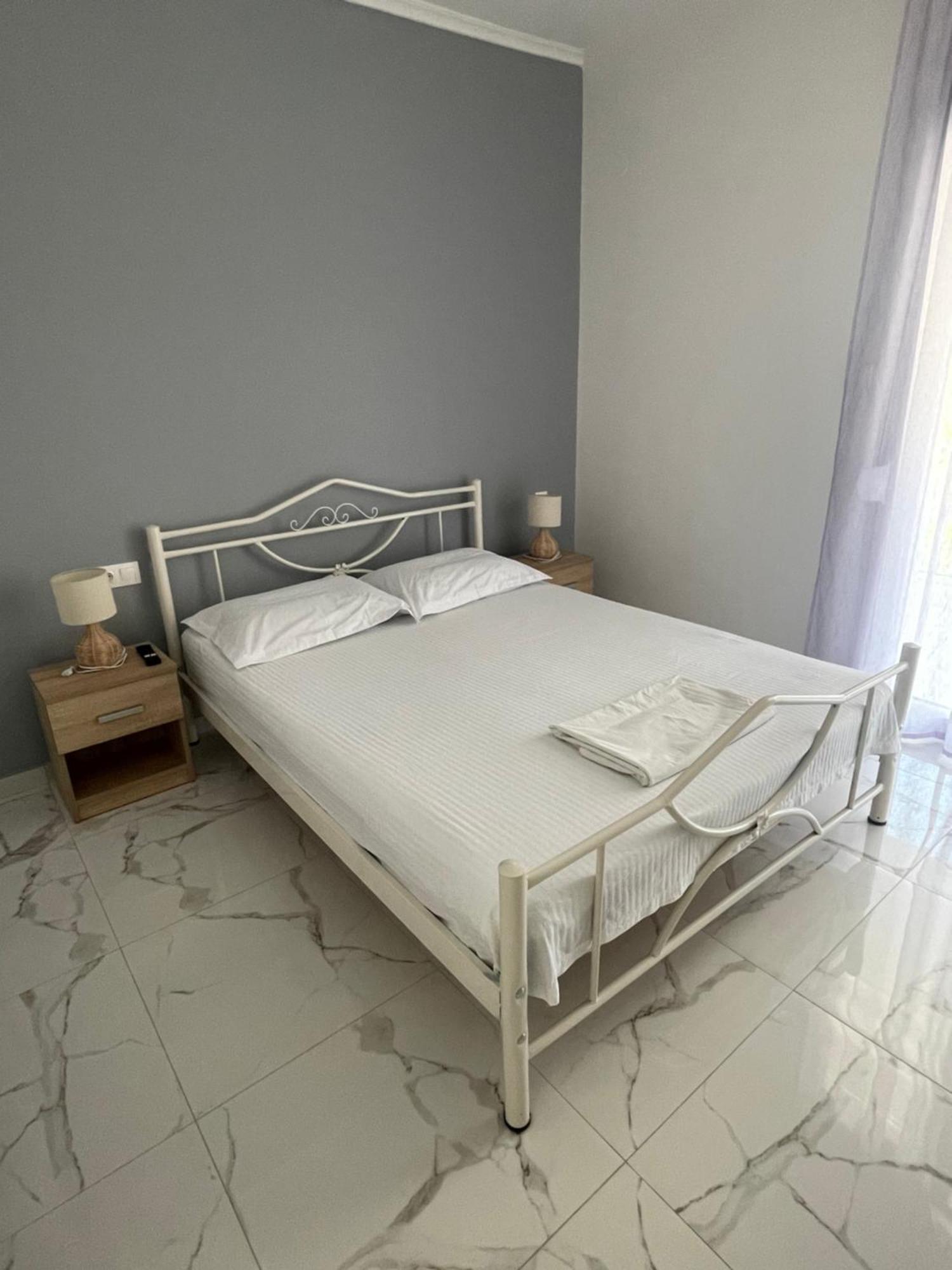 Antonis Apartment Paralia Dionysiou Ruang foto